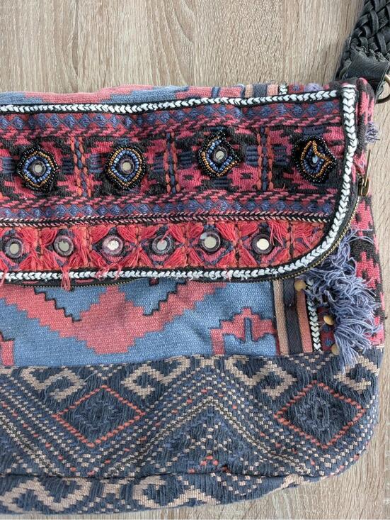 Free People Tapestry Foldover Tote Fringe Boho Tribal Leather Strap Shoulder Bag - Picture 3 of 8